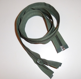 YKK CFOR-86 Nylon Zipper dividable 8mm/75cm, Olivegreen 567